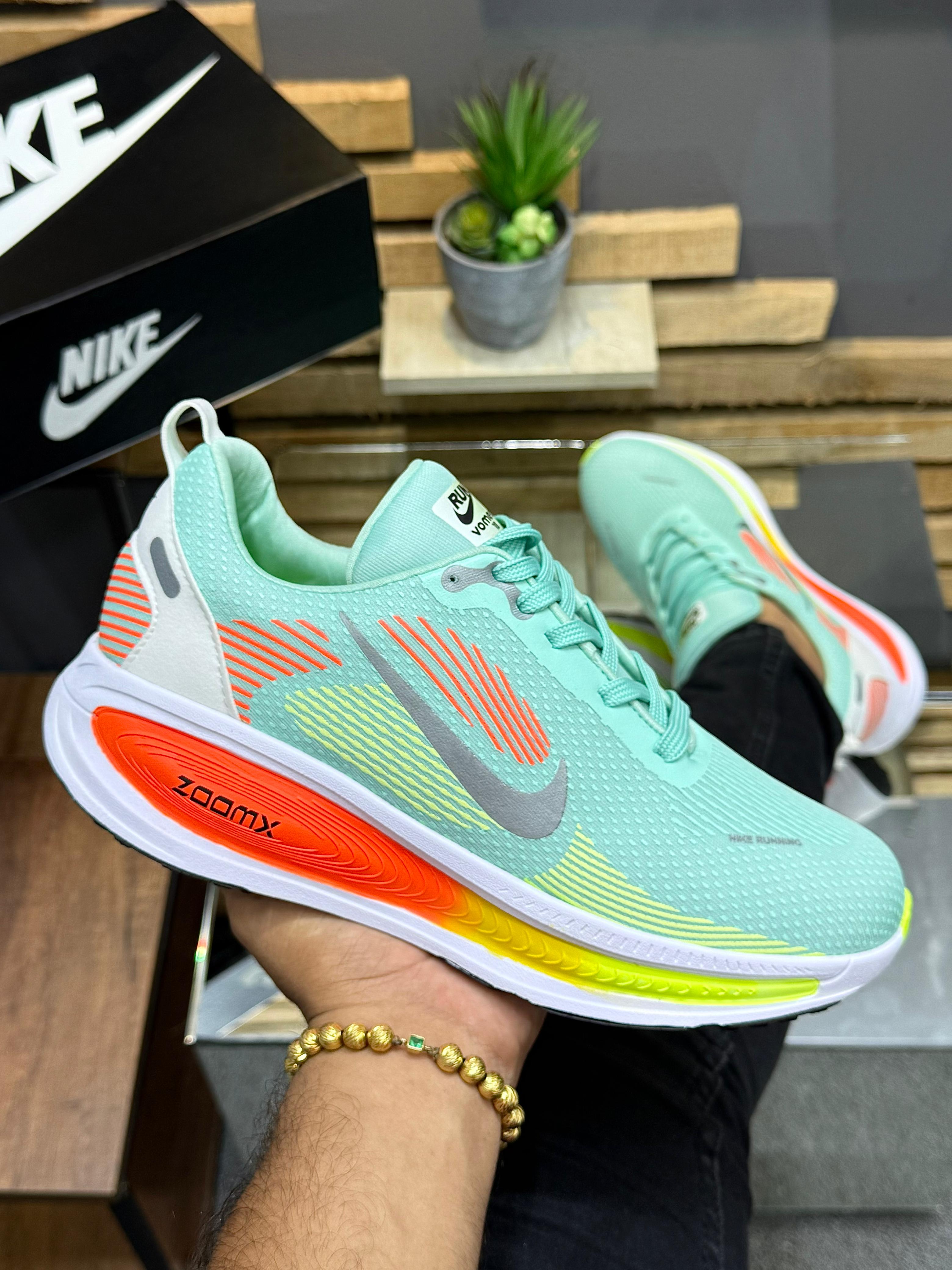 zoom unisex caja